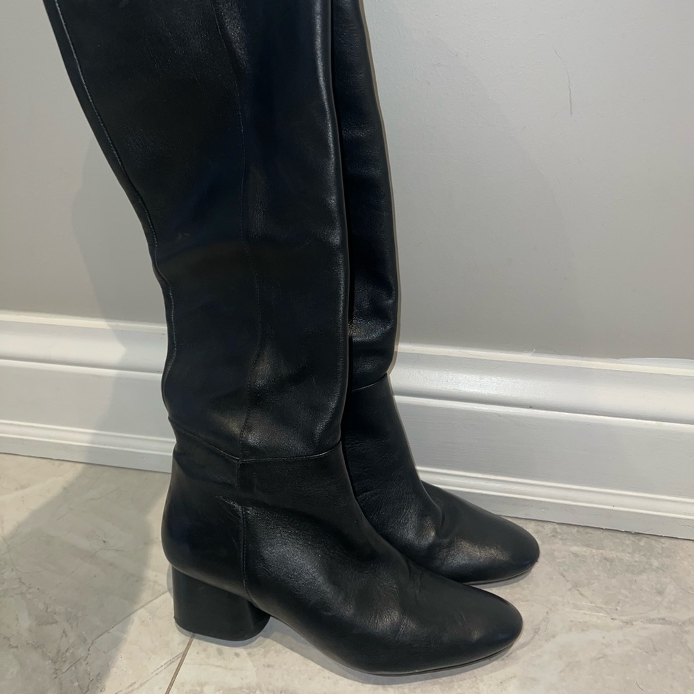 Massimo Dutti Black Leather Boots